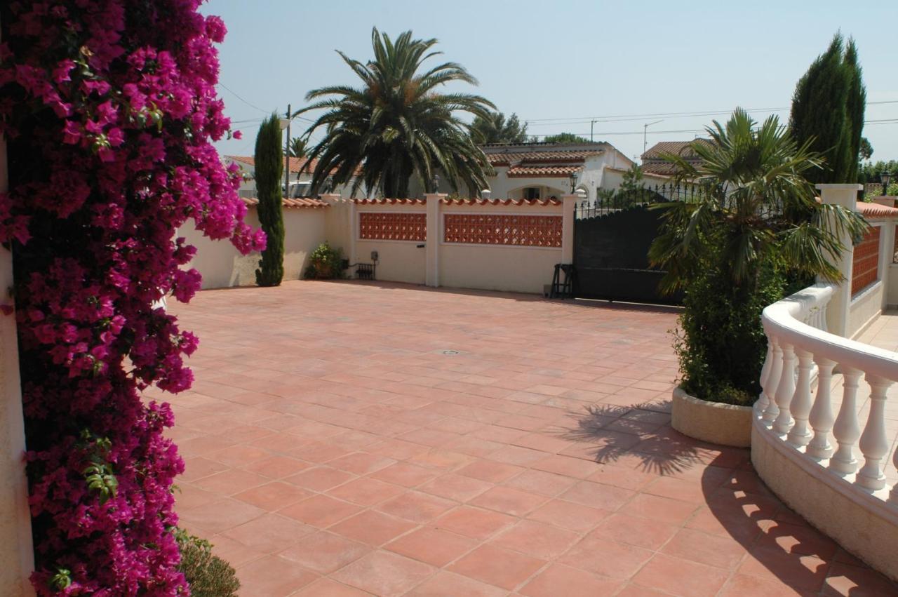 Villa Sol Empuriabrava Eksteriør billede